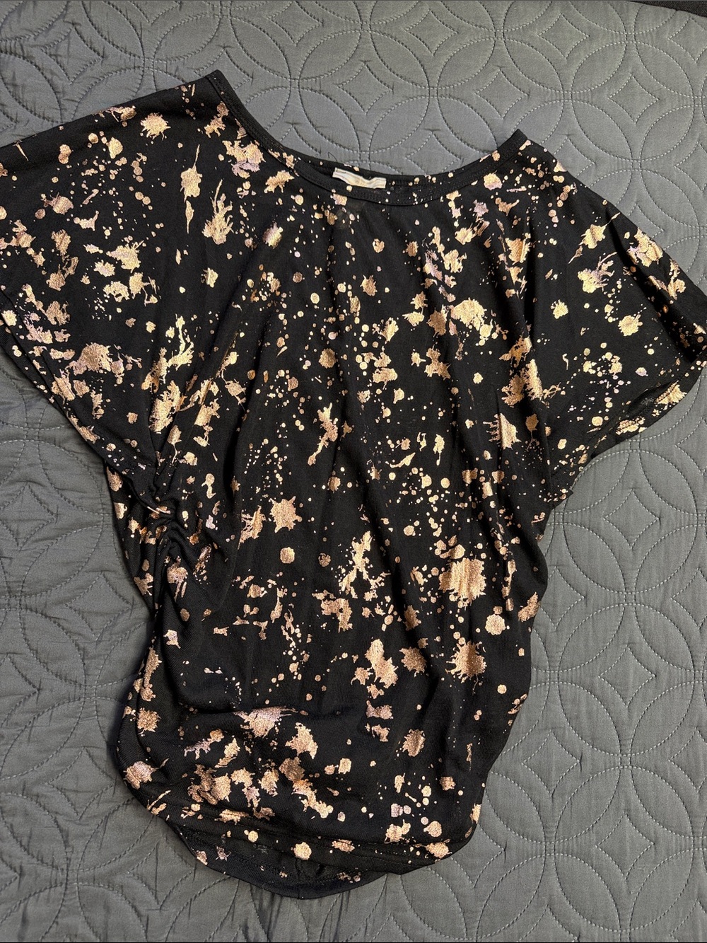 NYC Black Short Sleeve Top with Rose-Gold Splatter